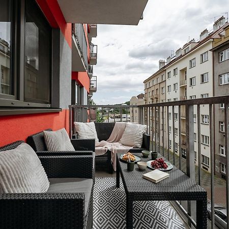 Prague Days - Bright Apartment - Balcony - Private Parking Екстериор снимка